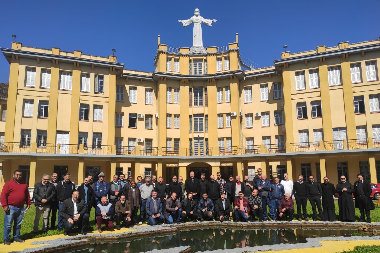 Lançamento do livro da coleção da História das casas escrito por Padre  Inácio Spohr, SJ. – Cecrei