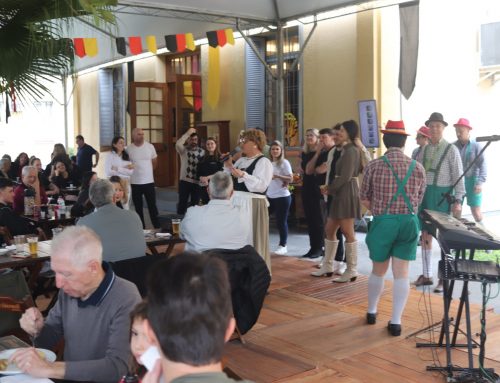 Almoço em Família reúne centenas de pessoas em celebração à cultura e à convivência